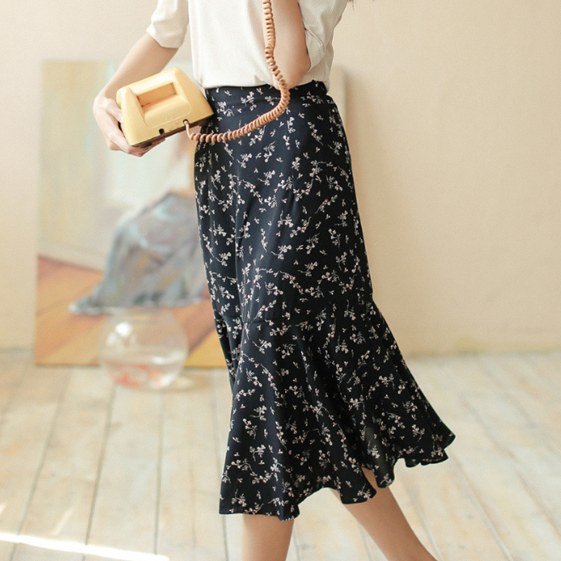 New summer new south Korean version is small and fresh show thin broken flower in long paragraph hem big lotus leaf skirt woman
