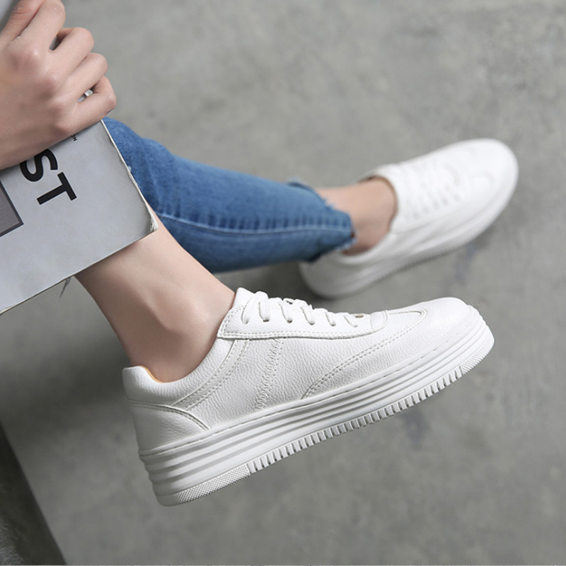2019 new spring and autumn fashion Korean version small white shoes lacing large size taller women's shoes breathable versatile casual shoes