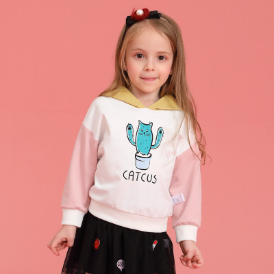 The new spring 2019 girls' hoodie is a cartoon print hoodie with contrasting colors
