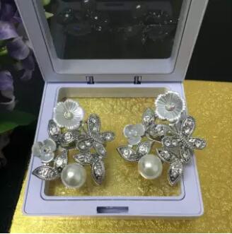 2 pieces (pair) pearl brooch without case (B315)