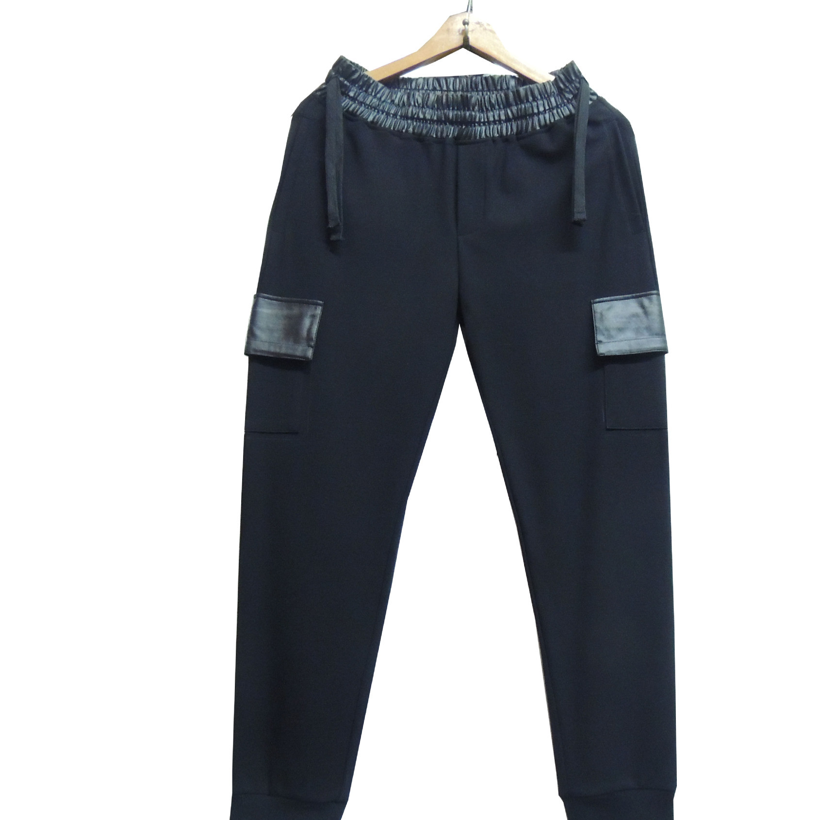Men's fw2019 casual pants patchwork leather multi-pocket slacks with knee-length panties