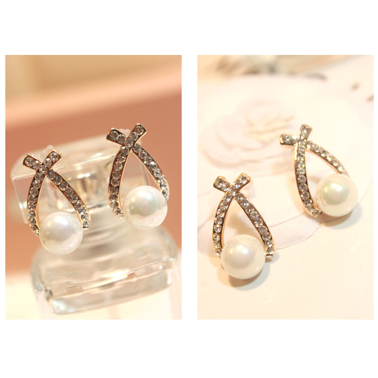 2019 new product Korean elegant fashion with temperament cross water diamond pearl ear nail manufacturers direct a substitute