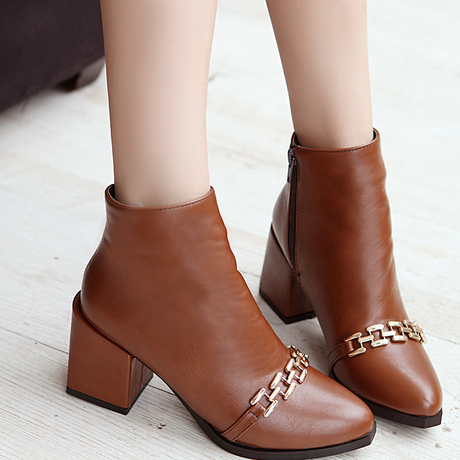 2019 autumn/winter European and American boots with heels for women, rough-hewn cavalier boots with pointed rivets for women